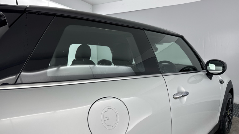 MINI Hatchback 135kW Cooper S Level 2 33kWh 3dr Auto Electric Hatchback